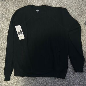 ALO Yoga Men's Classic Black Crewneck Sweater